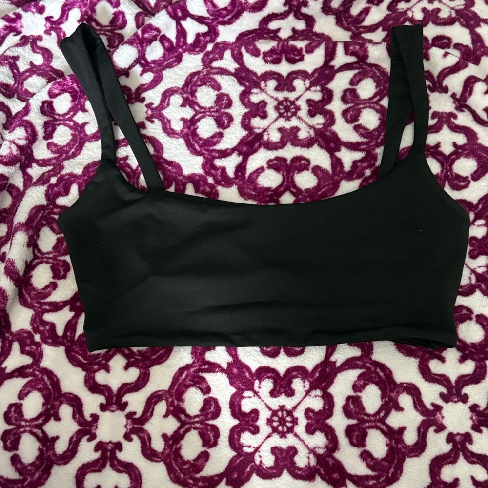SHEIN Black Sleeveless Crop Top